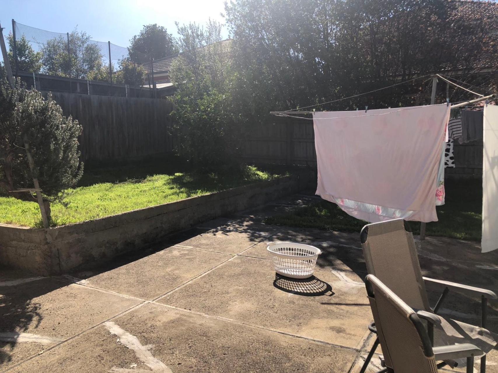 A Single Room Near The Railway Station Melbourne Exterior foto